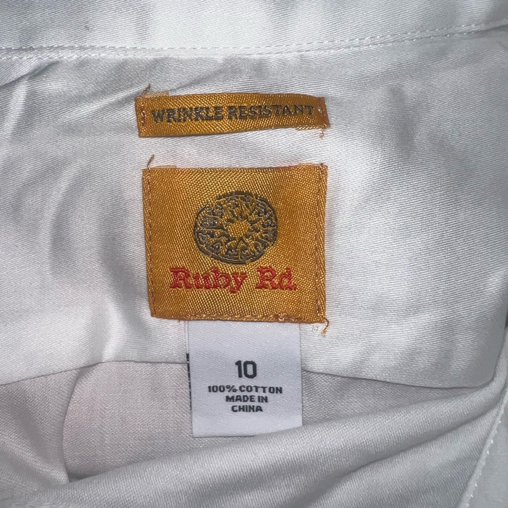 Ruby Rd. White Button Up - Picture 3 of 4